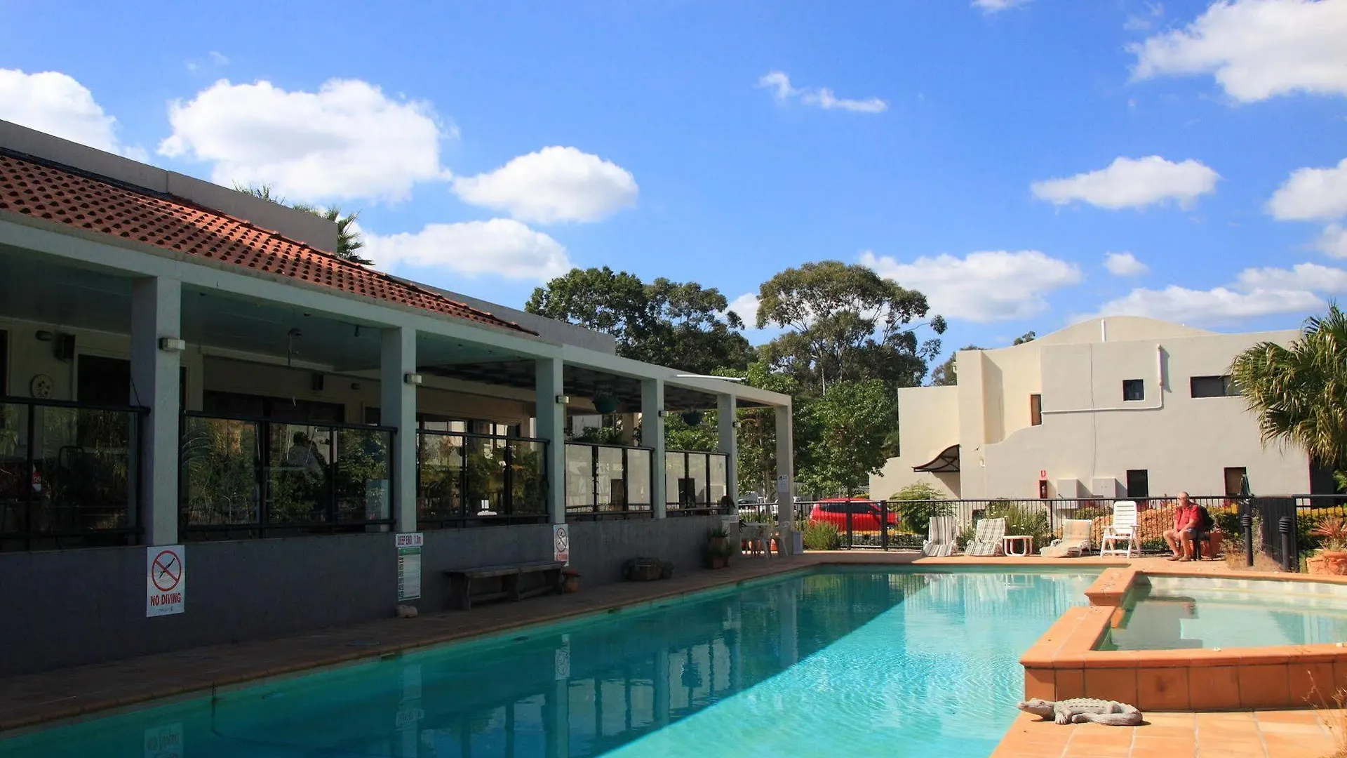 Robertson Holiday House Hotel Upper Mount Gravatt 3*,