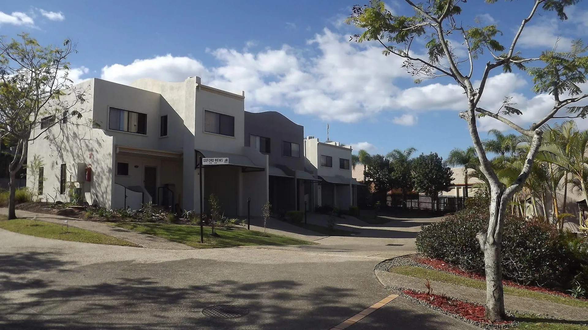 Robertson Holiday House Hotel Upper Mount Gravatt 3*,