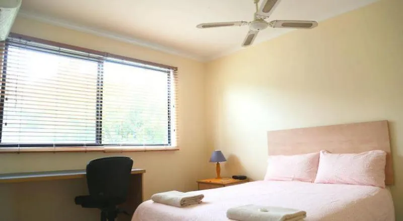 Robertson Holiday House Hotel Upper Mount Gravatt Pensjonat